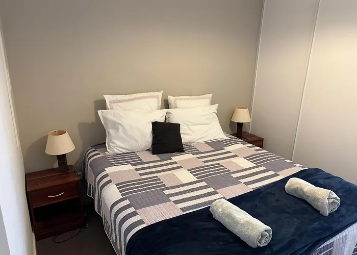 Centre Proche Chateau Et Gare 33 M2